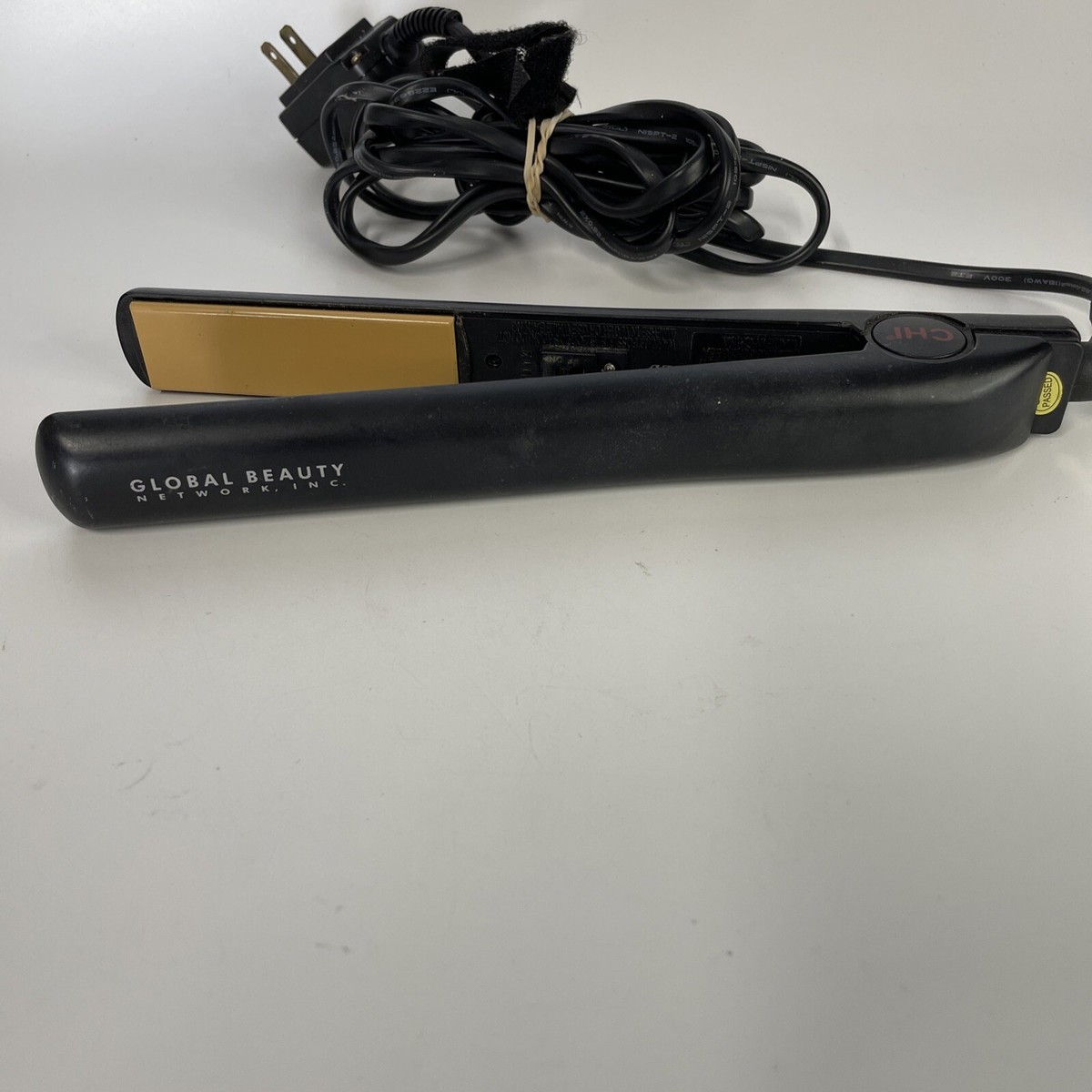 CHI Original GF1001 Ceramic Hair Straightener Flat Iron White Amazon.com : CHI Ceramic Flat Iron Gf1001 Unisex Flat Iron  main image 4