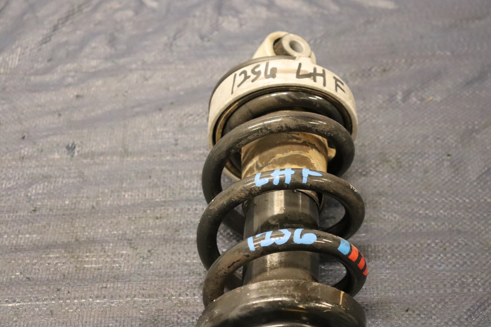 2012 AUDI R8 5.2 QUATTRO SPYDER V10 OEM LH DRIVER FRONT SHOCK & SPRING #1256