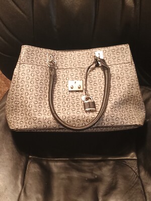 gess hand bags