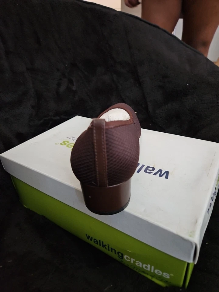 棕色 ~ 全新 Walking Cradles HANNA STRETC 泵 尺寸 12 宽   — 第 3/4 张图片