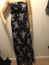Old Navy Floral Strapless Maxi Dress Navy SZ XS. Color.bLack
