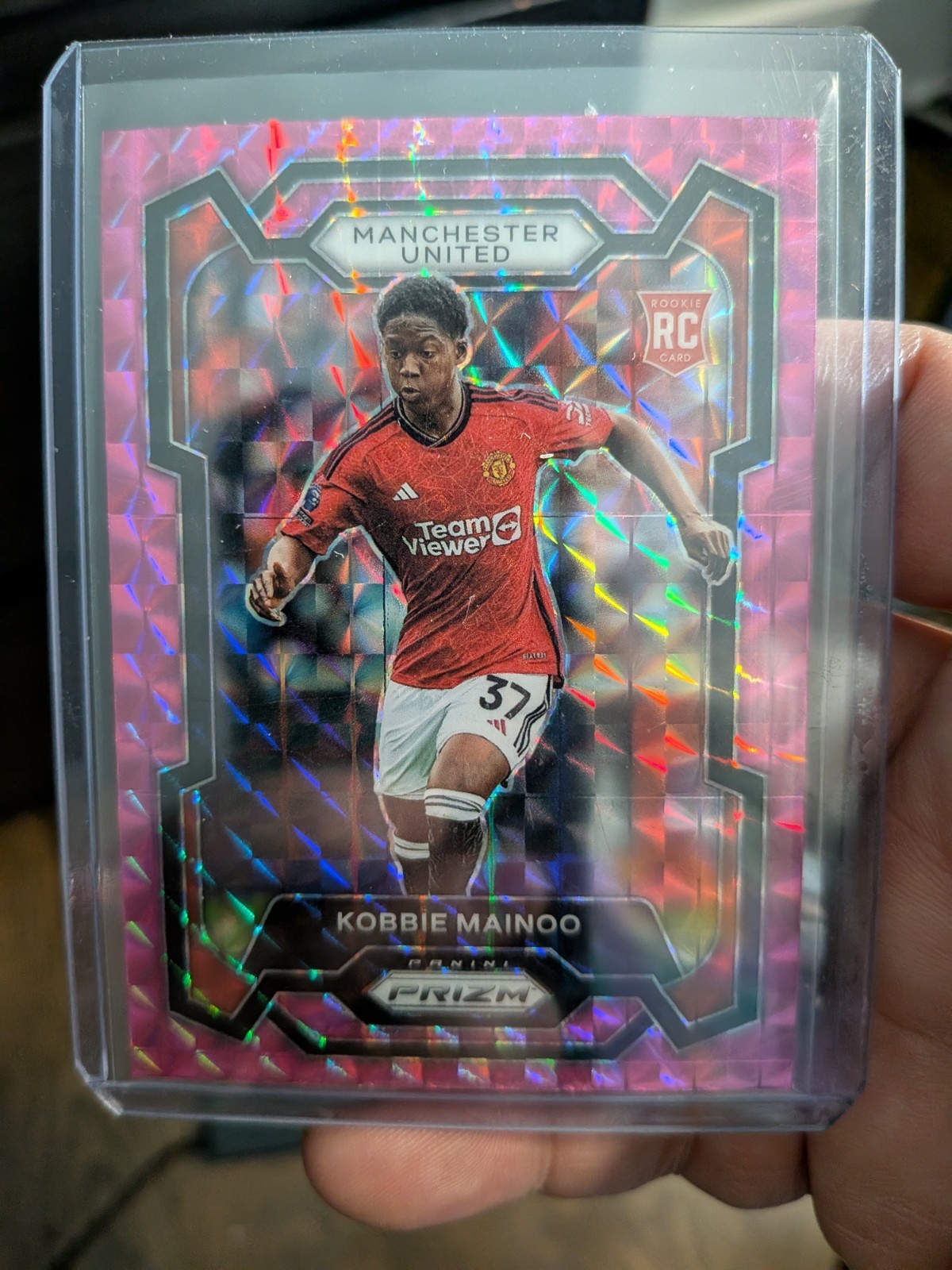 2023-24 Panini Prizm Premier League - Kobbie Mainoo #38 Pink Mosaic Prizm