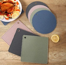4pcs Heat-Resistant Silicone Mats – Non-Slip Coasters & Pot Holders - NEW