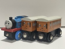 Thomas  Friends BRIO Wooden Railway 1996 Thomas w/ Annie  Clarabel
