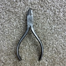 F E Lindstrom 4” Diagonal Cutting Pliers Vintage 