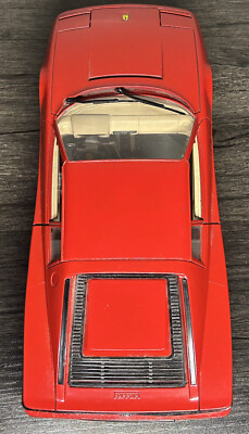 Burago 1984 Ferrari TestaRossa 1:18 Scale Diecast Model Car w