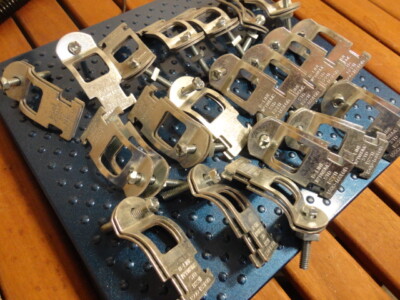 B-LINE B2211 1 1/4'' IMC STD 1.5-1.691 OD PIPE CLAMP LOT OF 20