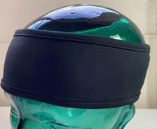 WOMENS BLACK ATHLETIC HEADBAND WITH PONYTAIL OPENING IN EXCELLENT CONDITION