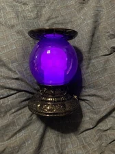 Bath  Body Works Magic Ball Light-up Skull Pedestal 3-Wick Candle Holder Sol Out