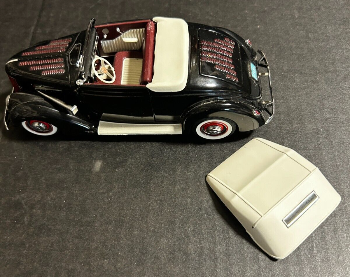 1936 FORD HOT ROD ダンバリーミント製1/24 未使用品 Danbury Mint 1936 Ford Hot Rod Convertible 1:24 Scale