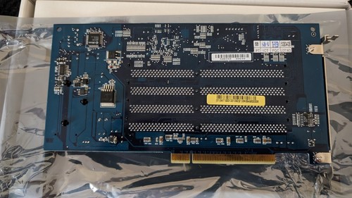 Gigabyte I-Ram GC-Ramdisk Unique DDR-Ram Based Data SSD - Imagen 3 de 5