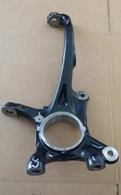 2016-2017 Toyota Tundra NTO OEM 4x4 Right Steering Knuckle Spindle