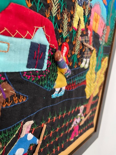 Handcrafted Columbian Handmade Fiber Art or Textile Art - Picture 7 of 12