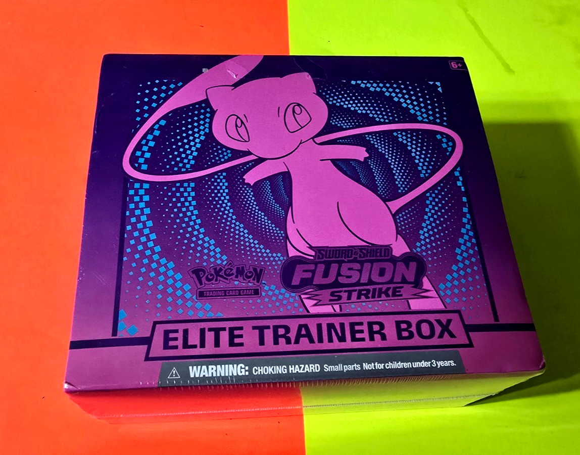 Nintendo Pokémon TCG: Sword & Shield Fusion Strike Elite Trainer