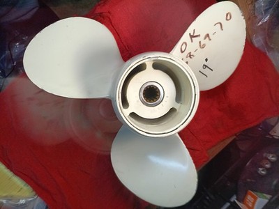 OMC Johnson Evinrude Brp 382766 389788 12 3/4 X 21 13 Spline Balanced 50hp-140hp