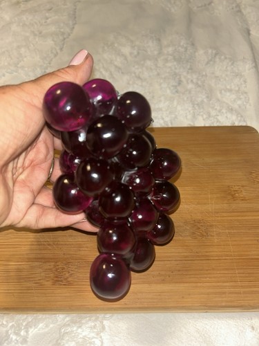 Vintage Mid Century Modern Purple Lucite/brass Bunch of Grapes - Picture 7 of 10