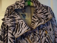 Wunderschöner Vintage Jet Set grau & schwarz Tiger Print Ski Overall Größe 10 bis 12