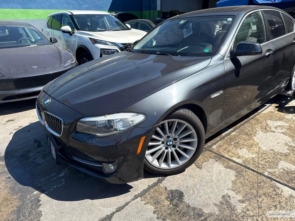Cristal trasero usado se adapta a: BMW 535I 2011 tinte verde trasero grado A Foto 3 de 4