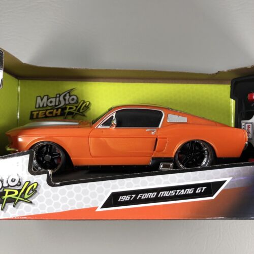 Maisto Tech RC 1967 FORD MUSTANG GT 1:24 Scale Batteries Required - Picture 11 of 12