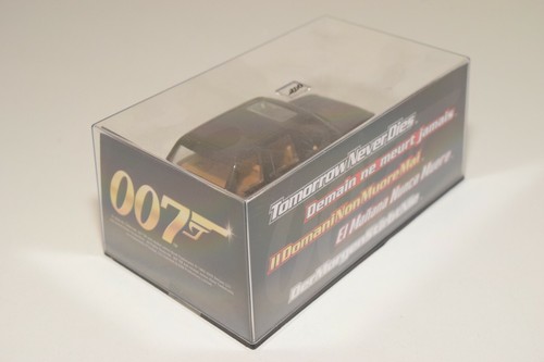 A35 1:43 UNIVERSAL HOBBIES RANGE ROVER TOMORROW NEVER DIES JAMES BOND 007 MIB - Picture 5 of 5