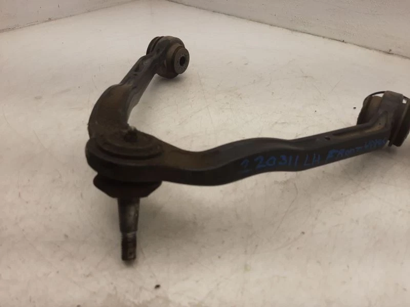 Upper Control Arm Front 03-14 CHEVROLET EXPRESS 1500 VAN 15864153 Foto 2 de 4