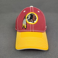 Reebok Washington Redskins Hat Mens Small Red Gold Flex NFL Cap NEW