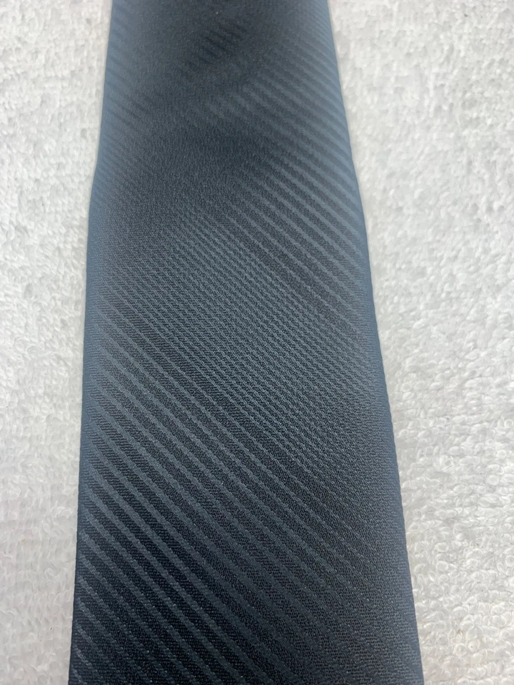 J FERRAR MENS TIE SOLID BLACK WITH PATTERN 2.5 X 60 - Image 3 of 4