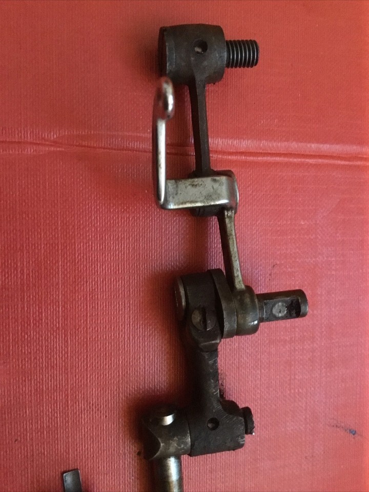 Singer 66K Sewing Machine Thread Take Up Lever Group & Needle bar