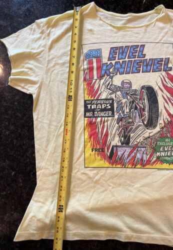 Vintage 1977 Evel Knievel Tshirt Perilous Traps Of MR. Gefahr tolle Farbe - Bild 2 von 14