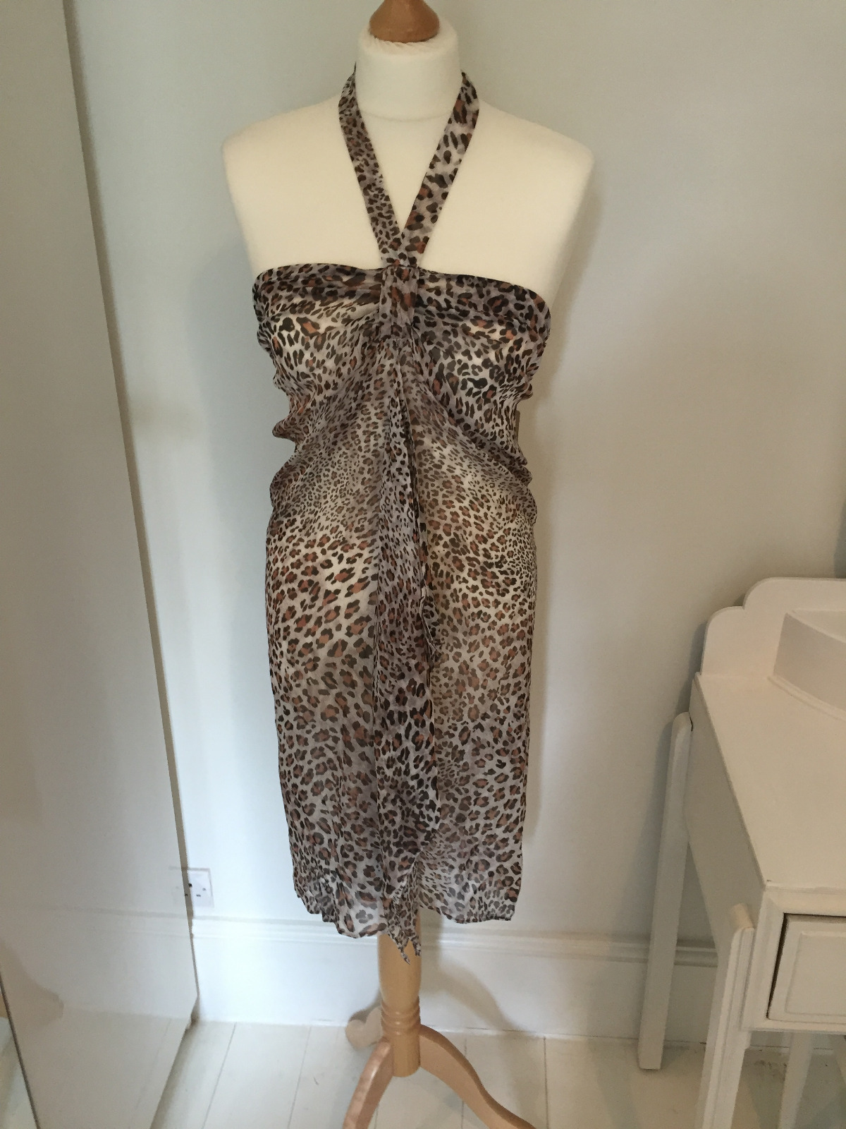 Gottex Collection - Into the Wild Bandeau Dress Skirt 100% Silk - (NWT) Gottex Collection - Into the Wild Bandeau Dress Skirt 100% Silk - (NWT)