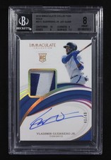 2019 Panini Immaculate Collection - Rookie Patch Auto Vladimir Guerrero Jr. #20