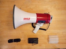 Pyle Megaphone Speaker PMP57LIA white/red  BRAND NEW IN BOX 