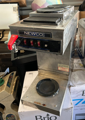 Newco GF3-15 Commercial in-Line / Pour-Over 3-Warmer Coffee Maker Brewer +Faucet