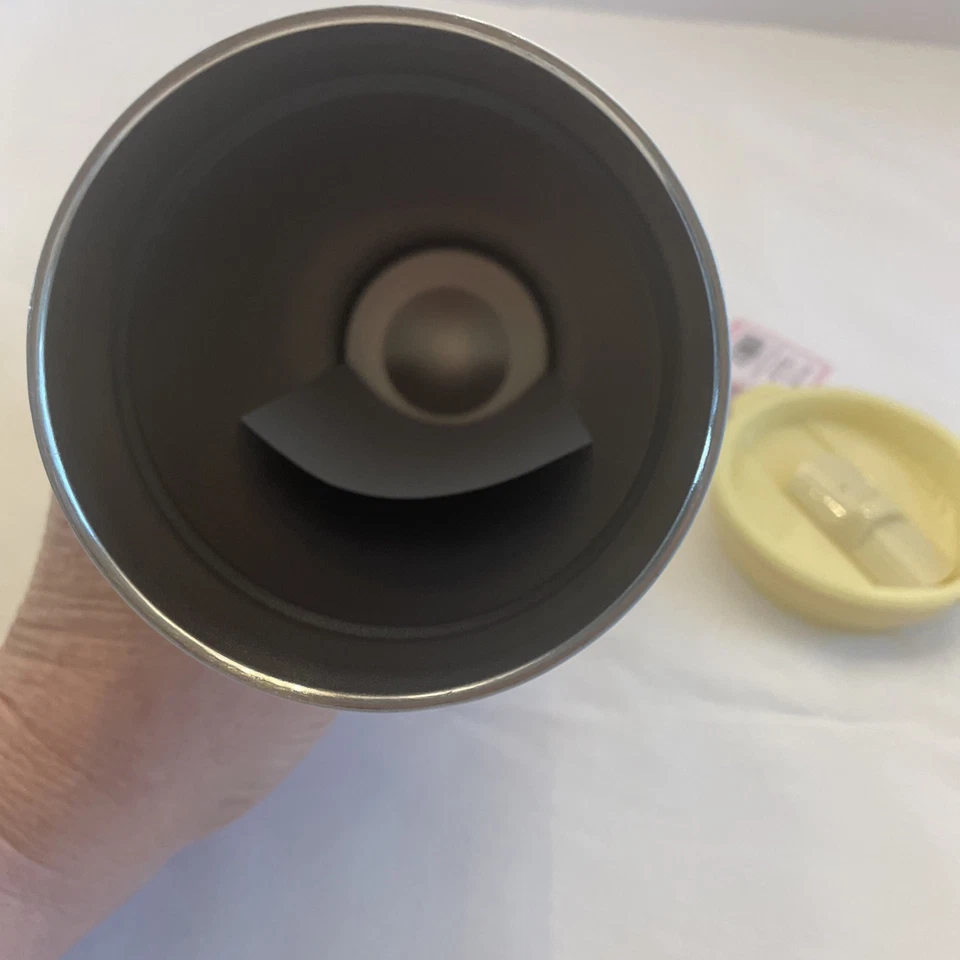 Kate Spade 24 oz. Tumbler Letter T Black White Polkadot Yellow Lid Coffee Tea - Image 2 of 4