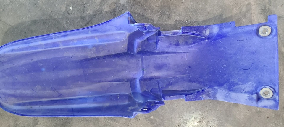 Guardabarros delantero y trasero usado 2002-2008 para una Yamaha TTR 125 Foto 2 de 4