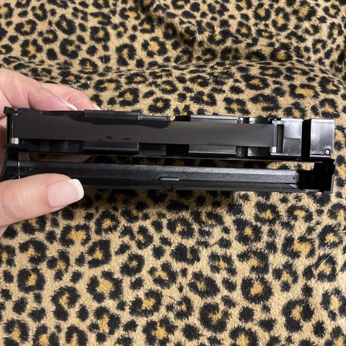 Warner Brothers The Return of the King Tolkien VHS 2001 Clamshell Hobbit Frodo - Picture 9 of 9