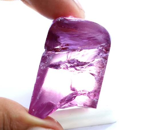 Hermosa piedra preciosa suelta áspera natural sin cortar de color alejandrita de 162 quilates - Imagen 4 de 6