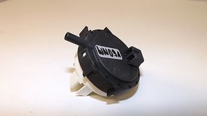 Bauknecht Druckschalter 37670004 für Waschmaschine