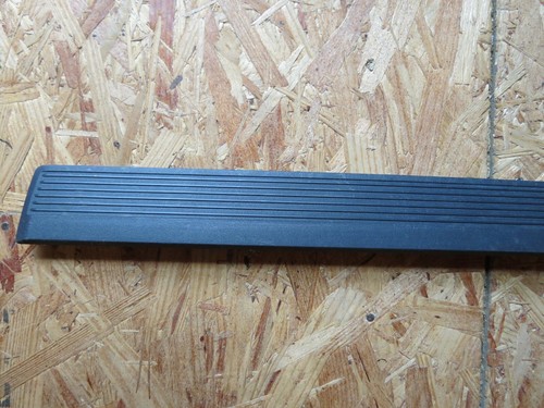 OEM 2005-2010 SCION tC Outer Plastic Scuff Plate Front Right / Left Trim 05-10 - Picture 2 of 8