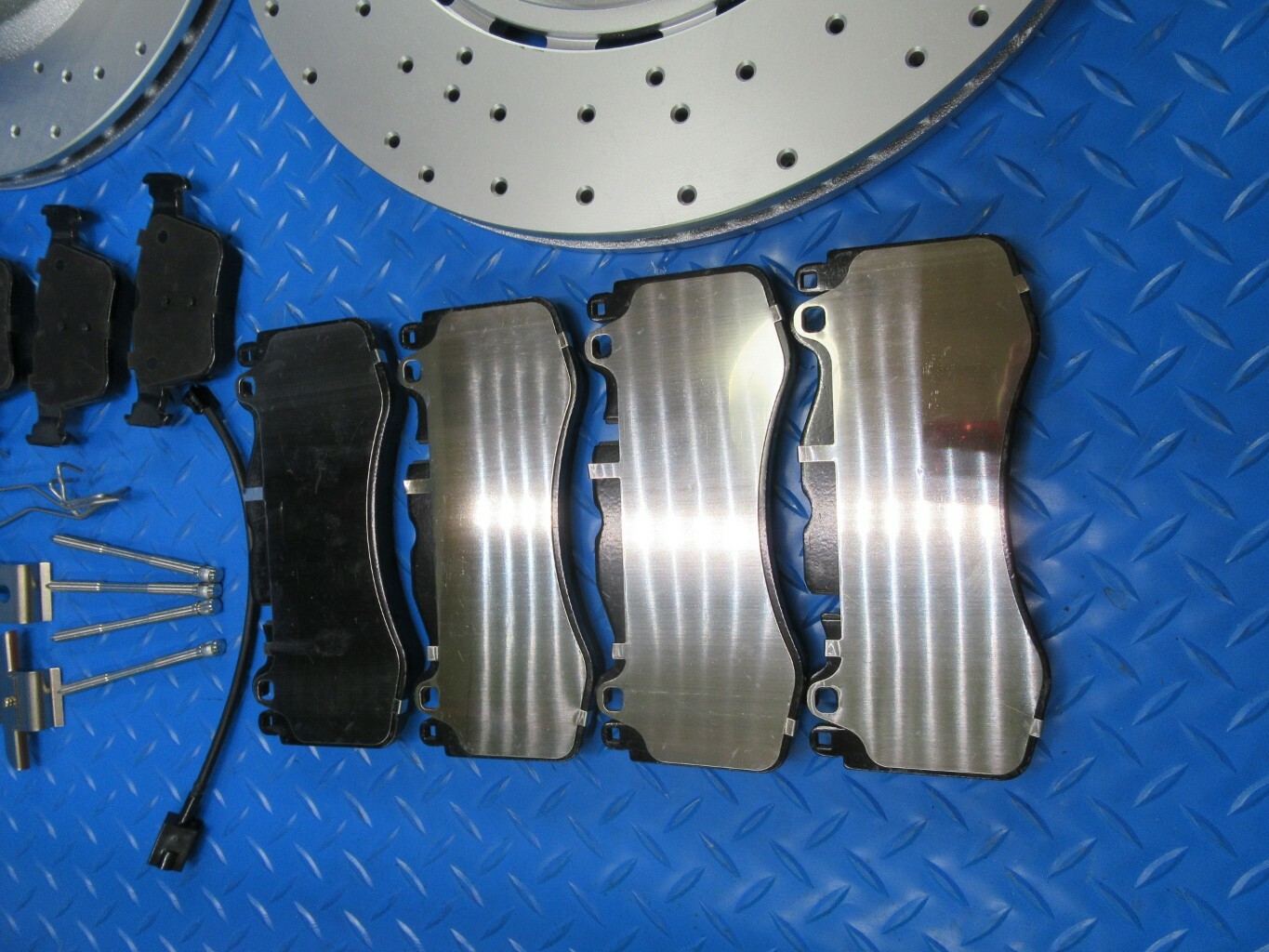  Maserati Levante S front rear brake pads and rotors #8001