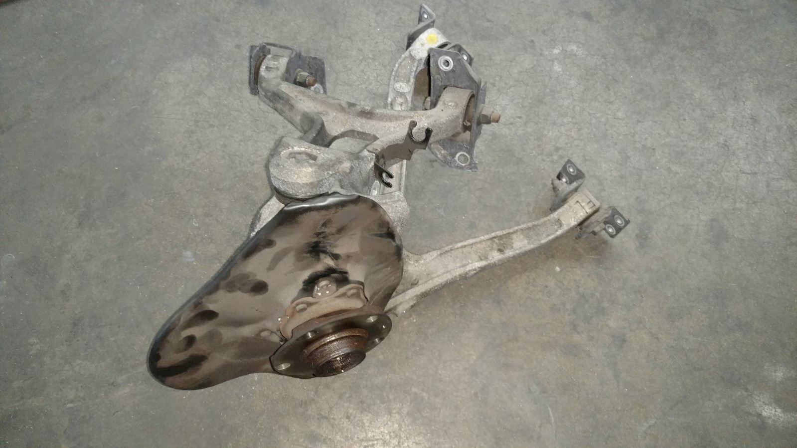 LAMBORGHINI GALLARDO LP560 FRONT LEFT SUSPENSION CONTROL ARM HUB OEM 