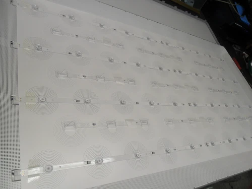 New LED Backlight(8)For UN55TU7000FXZA UN55TU8000FXZA UN55TU8200FXZA UE55AU7095U - Picture 6 of 13
