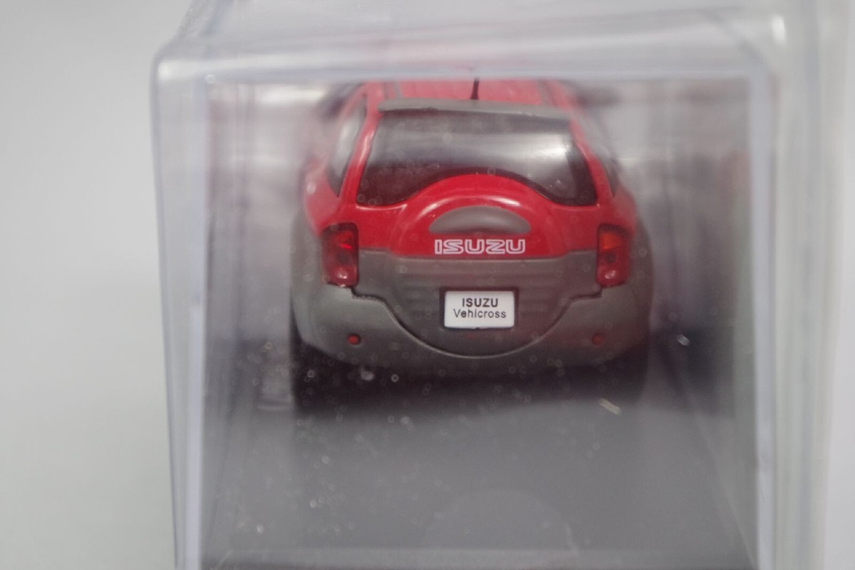 ISUZU VehiCROSS レッド 1/43ミニカー Mini Car Isuzu Vehicross 1977 Red 1/43 Scale Box Display