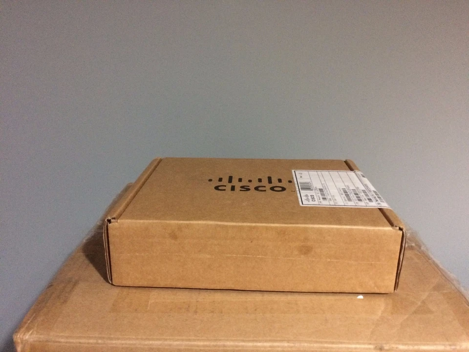 NEW CISCO VIC2-2FXS 2-Port RJ11 Voice Fax INTERFACE CARD VIC2 2FXS NOB - Image 2 of 4