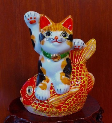 Kutani ware beckoning cat, sea bream rider, 15.5 cm, new with box