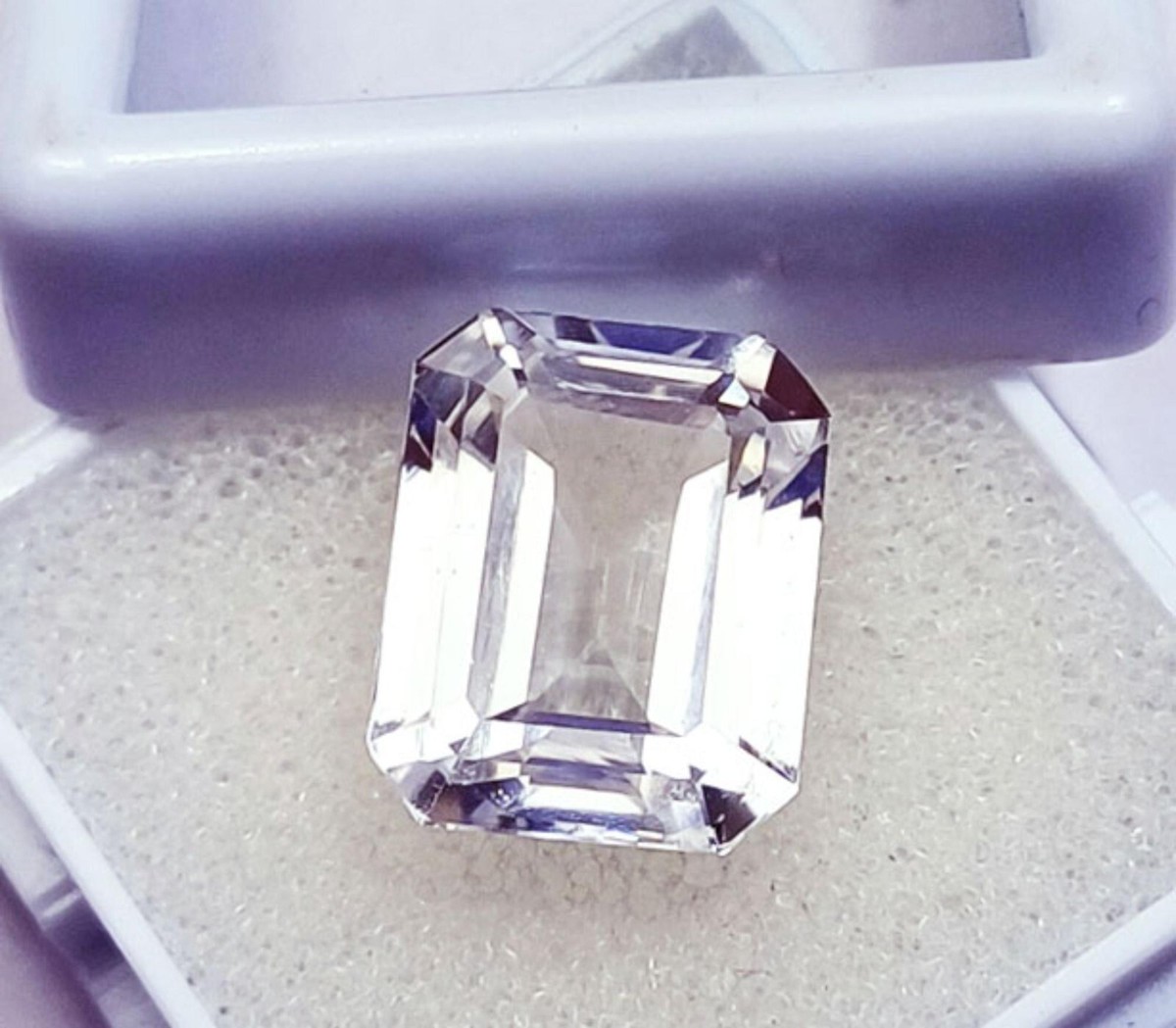 ホワイトサファイア1.35ct Natural White Sapphire ホワイトサファイア1.35ct Natural White Sapphire 【公式通販】