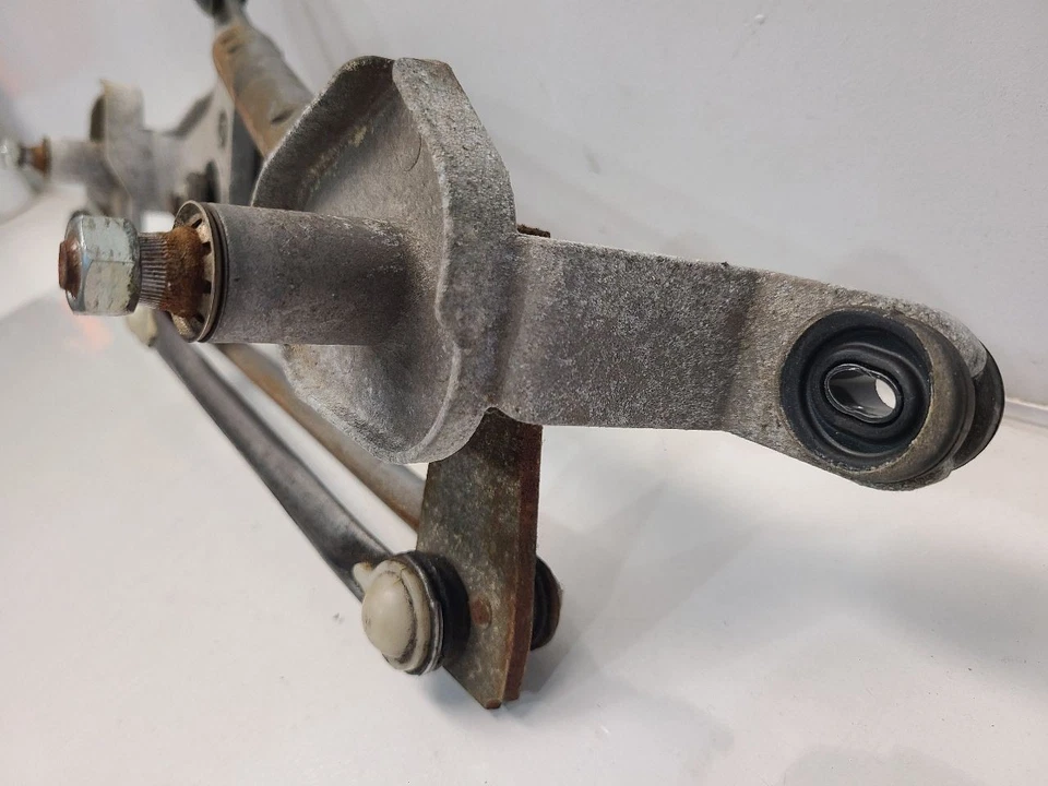 Motor limpiaparabrisas delantero Suzuki SX4 2007-13 con acoplamiento Foto 3 de 4