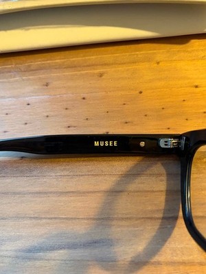 Gentle Monster Musee-01 Black Sunglasses Blue Lens with Case and