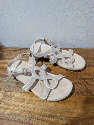 Vionic Jodie golden tan leather sandals Womans Size 6