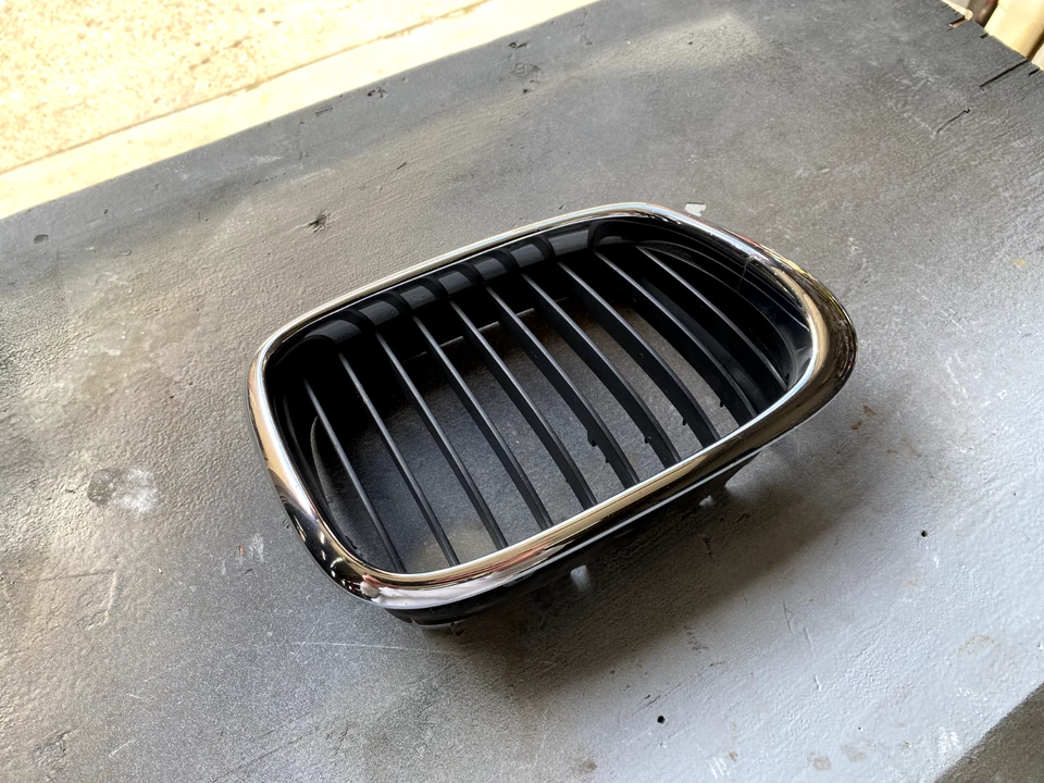 Оригинальные правосторонние почечные решетки 2001 2002 2003 BMW 5 серии E39 528i 525i 530i - Изображение 4 из 4